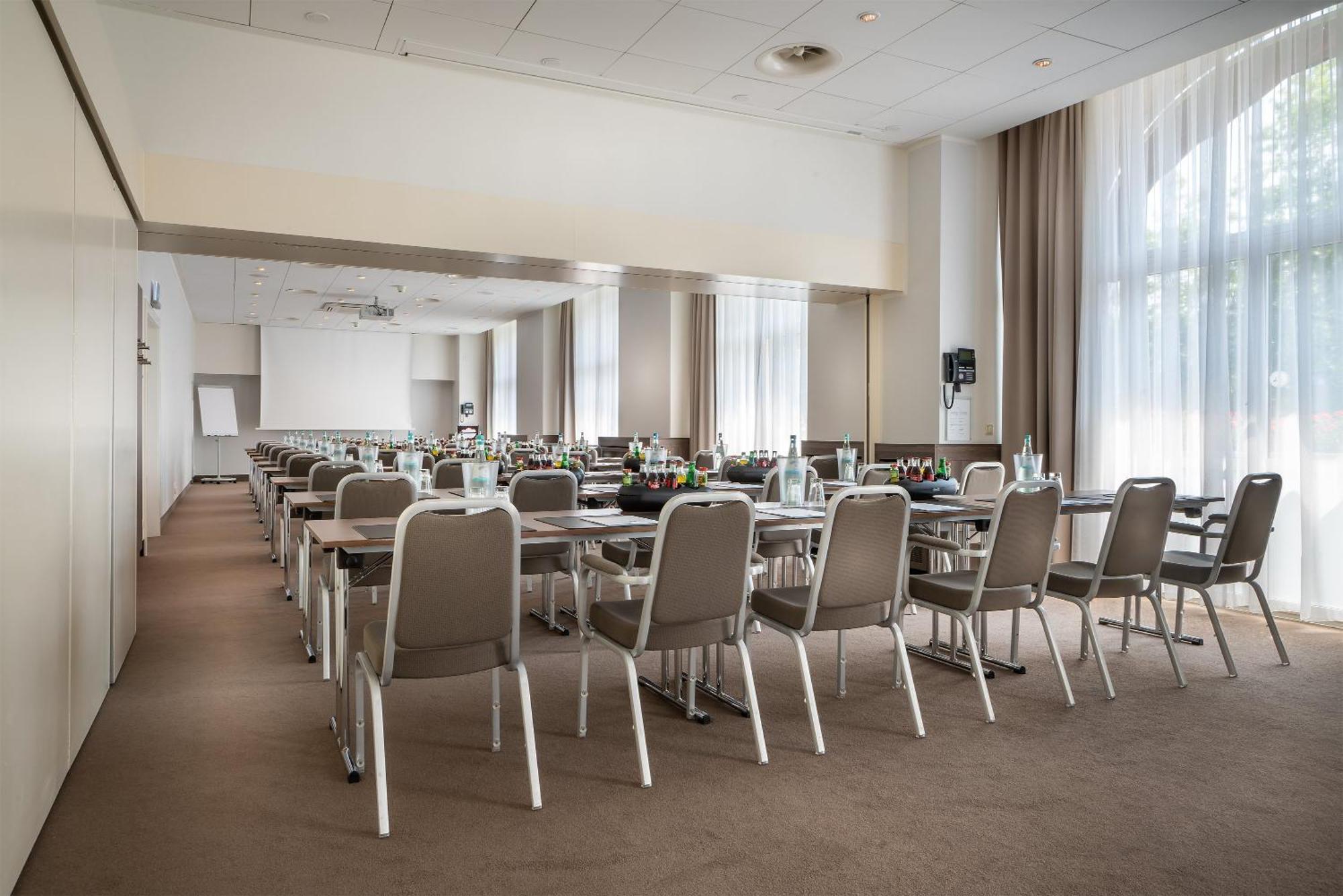 Garner Hotel Essen - Handelshof By Ihg Exterior photo